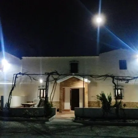 Charming House With Pool In Montilla 度假居 *