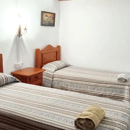 Charming House With Pool In Montilla 度假居 *